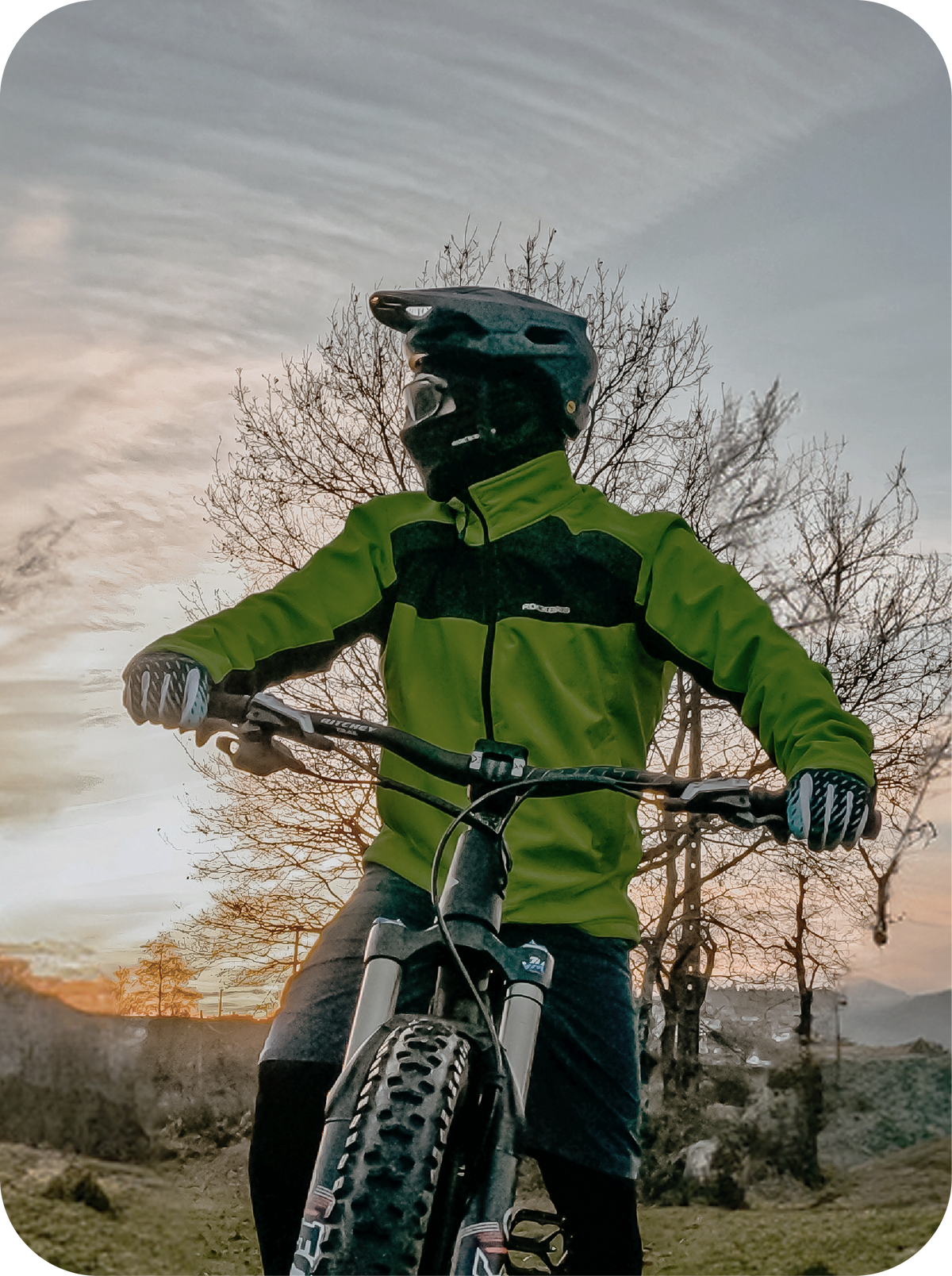 ROCKBROS mountain biking gear with rider on trail