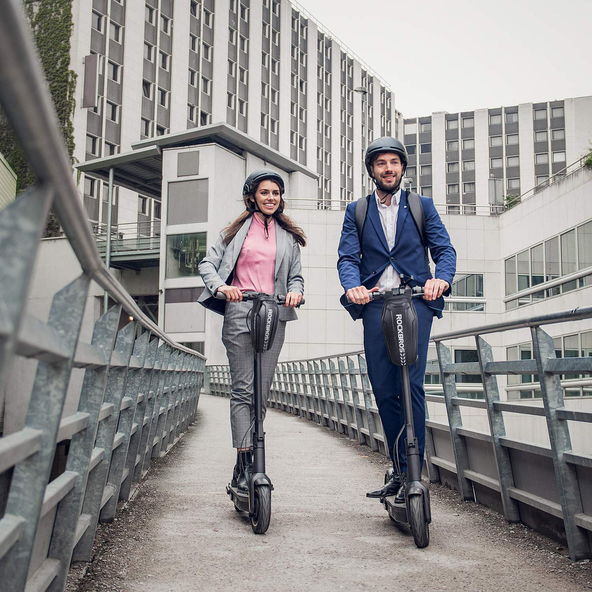 ROCKBROS Bolsa de almacenamiento para patinete impermeable, de EVA, de carcasa dura, para manillar de patinetes y bicicletas plegables