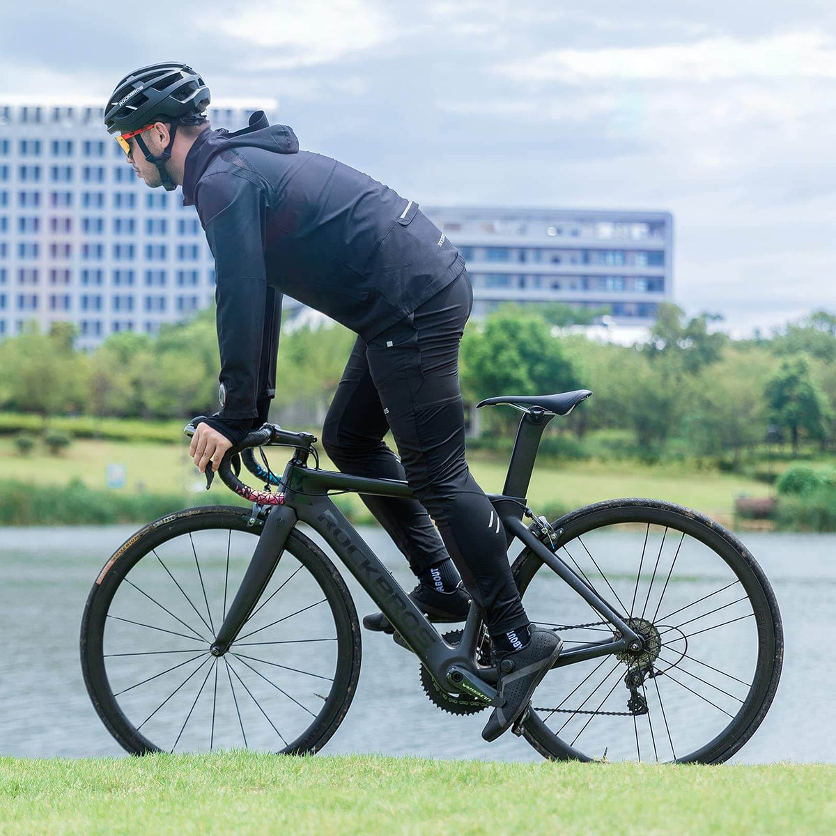 ROCKBROS 2-in-1 Cycling Trousers with Quick-Dry Padding - Convertible & Breathable Bike Pants