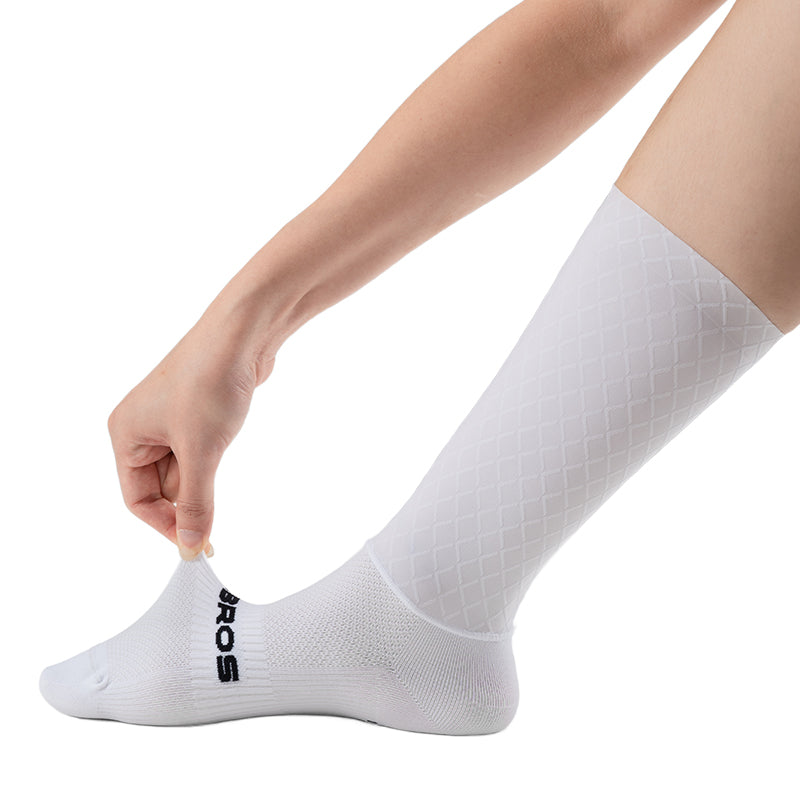 Cycling compression socks with breathable mesh and padded sole by ROCKBROS.#color_White Mesh - Gold Label