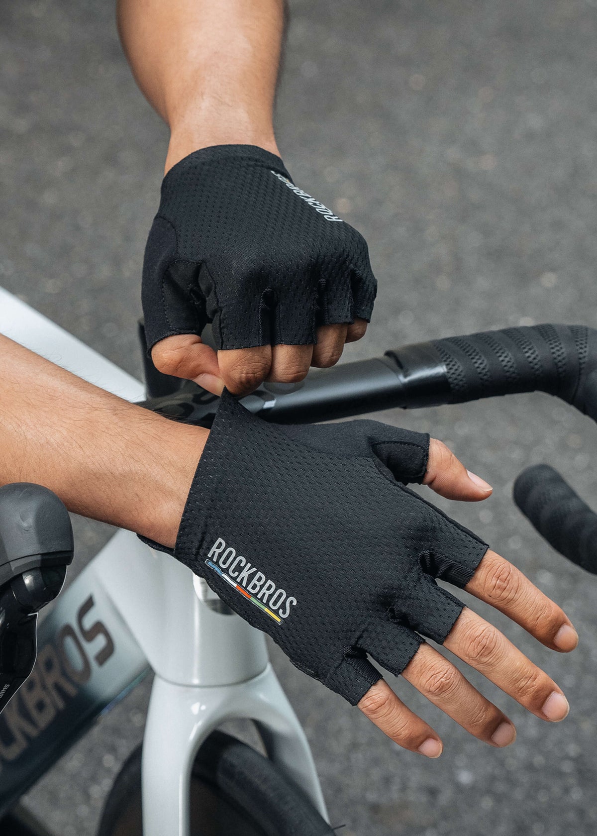 Guantes de ciclismo transpirables antideslizantes de medio dedo | ROAD TO SKY