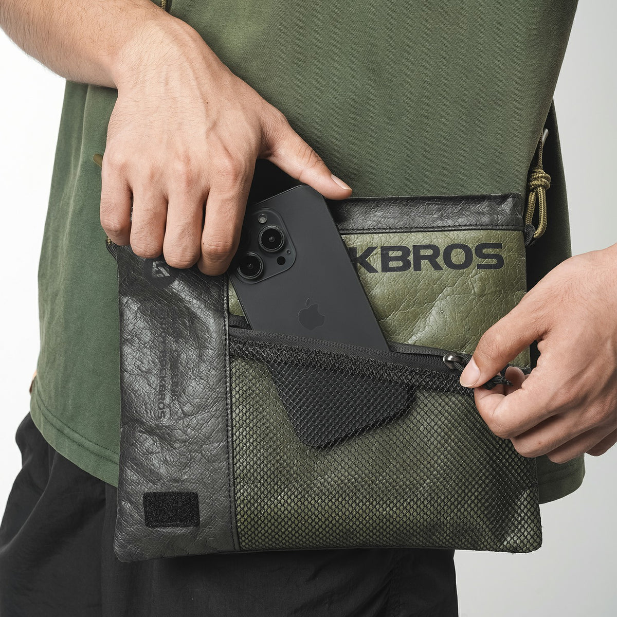 bike handlebar bag with backpack organizer