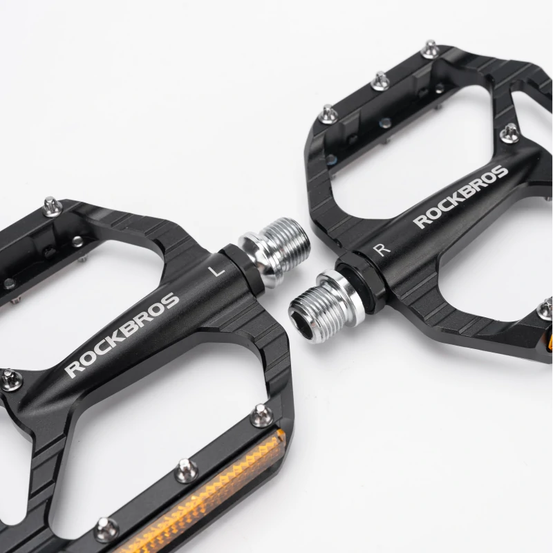 rocket-style-aluminum-alloy-non-slip-reflective-bike-pedals#color_black
